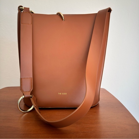 THE GOBO LEATHER BAG #03 "Anneau" Minimalist Bucket Bag - Picture 2 of 16